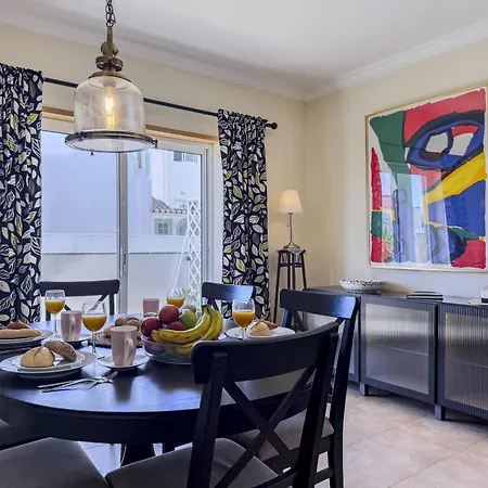 #328 Charming 2br Balcony & Ac Apartament *